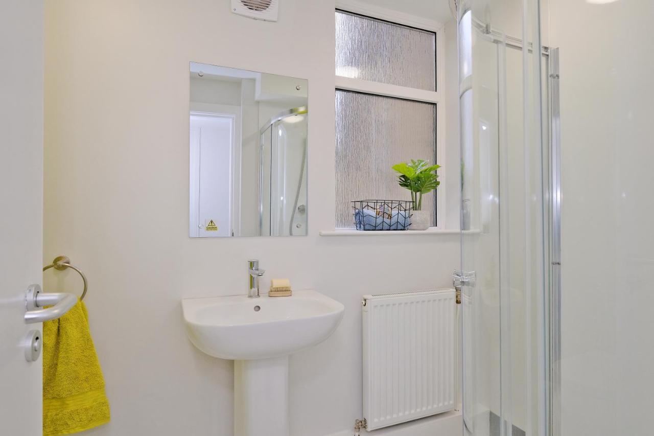 Cooper Court Apartment Абърдийн Екстериор снимка
