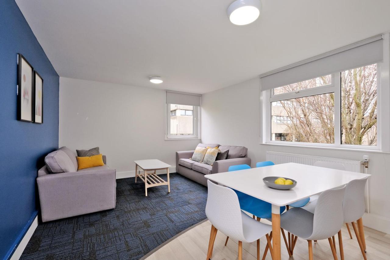 Cooper Court Apartment Абърдийн Екстериор снимка